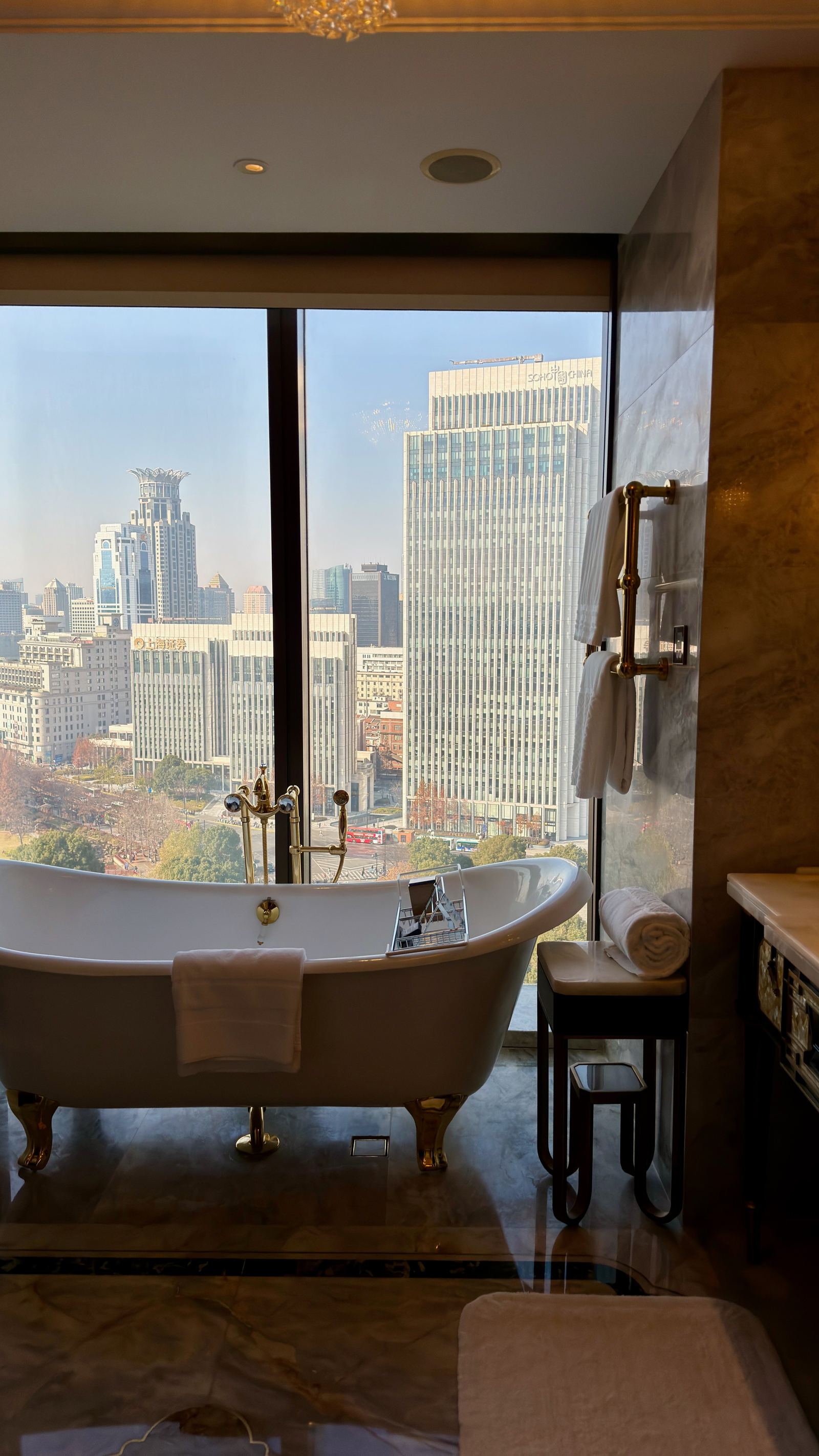 Hotel bathroom with a view over Shanghai